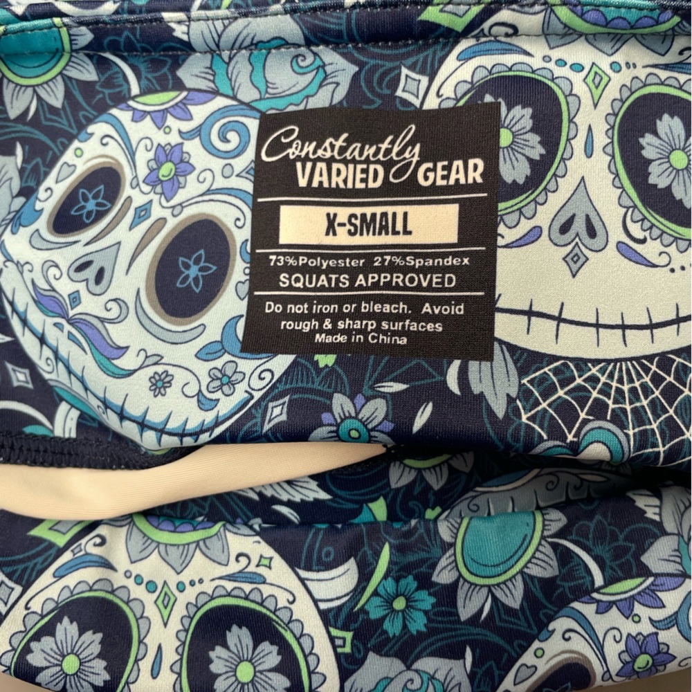 Constantly Varied Gear Jack Skellington Capri Leggings XS - Picture 2 of 3